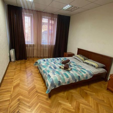 Apartments On Moskovskaja Dnipro Exterior photo
